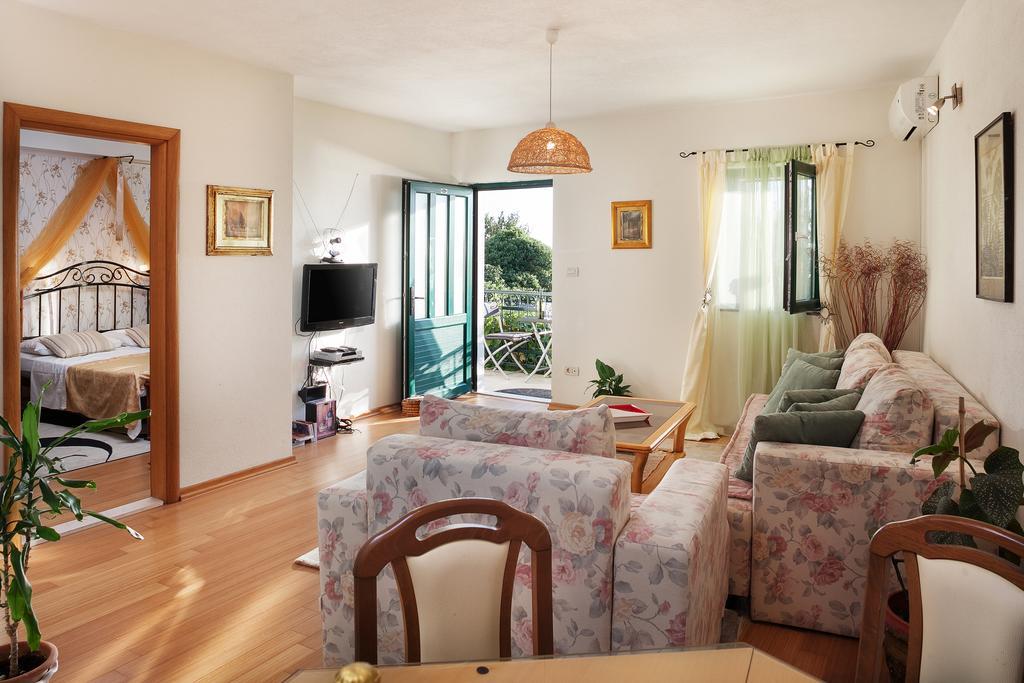 Holiday Home Alegra Podgora Exteriér fotografie